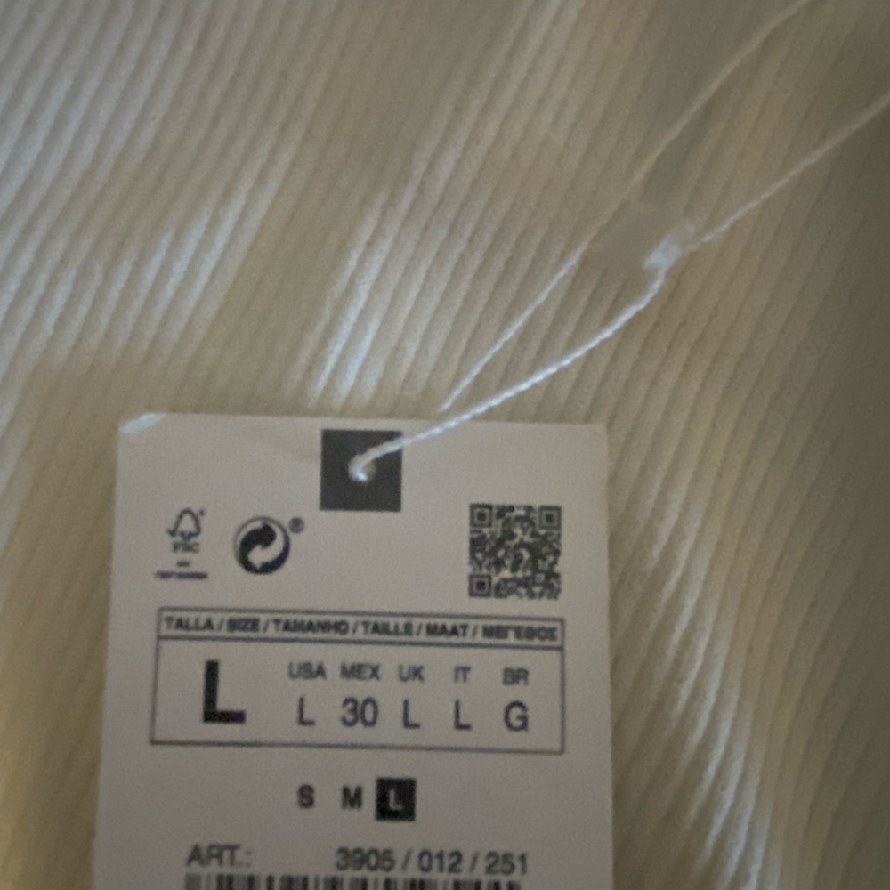 Zara Off-White Ribbed Garment - Picture 3 of 6